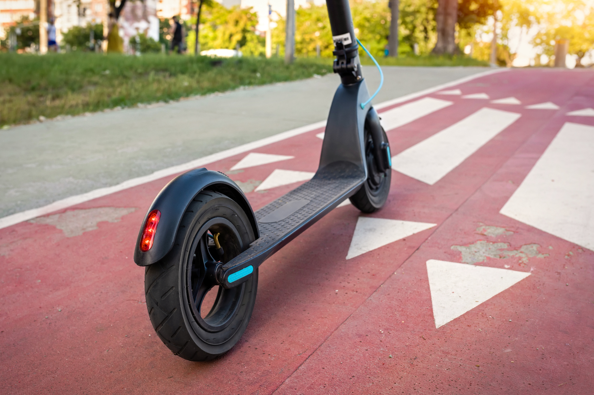 Električni skiroji, morje in plaža
